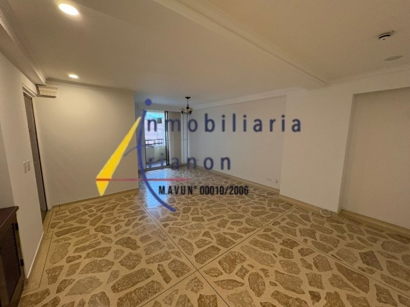 Apartamento en Venta en Laureles