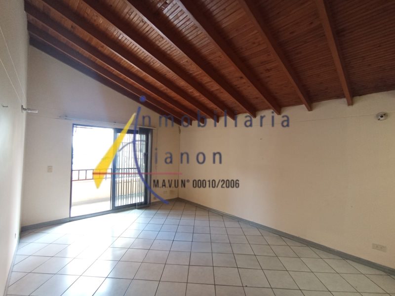 Casa en Venta en Florida Nueva