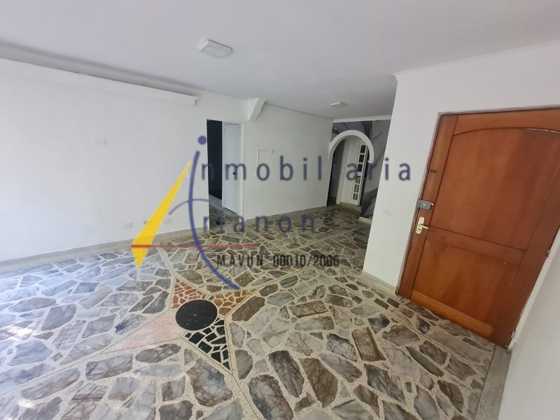 Casa-local en Arriendo en Florencia