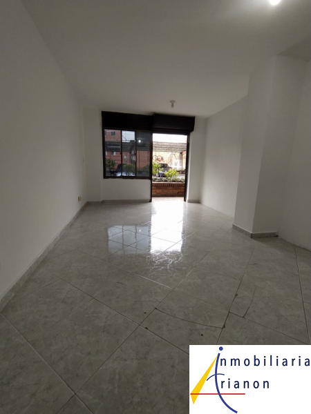 Local en Venta en Almería