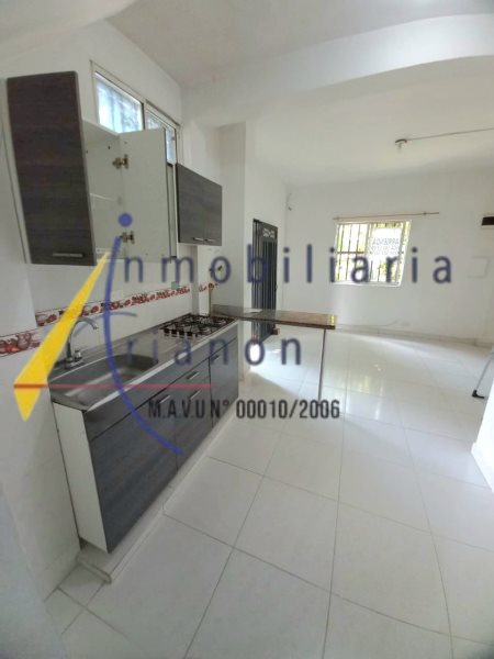 Apartaestudio en Arriendo en Floresta-Alcazares