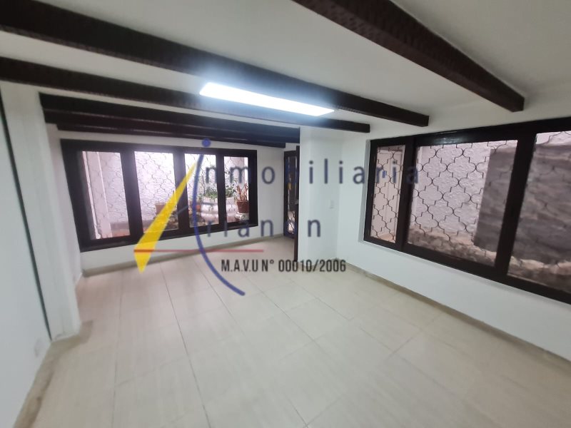 Casa-local en Arriendo en Belen Rosales