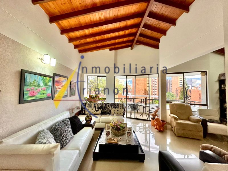 Apartamento en Venta en Laureles