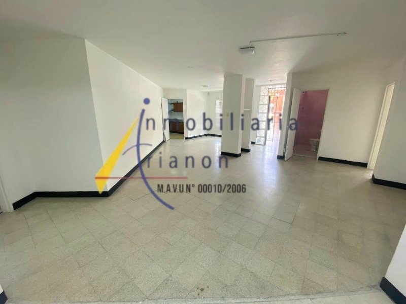 Casa-local en Arriendo en Bulerias