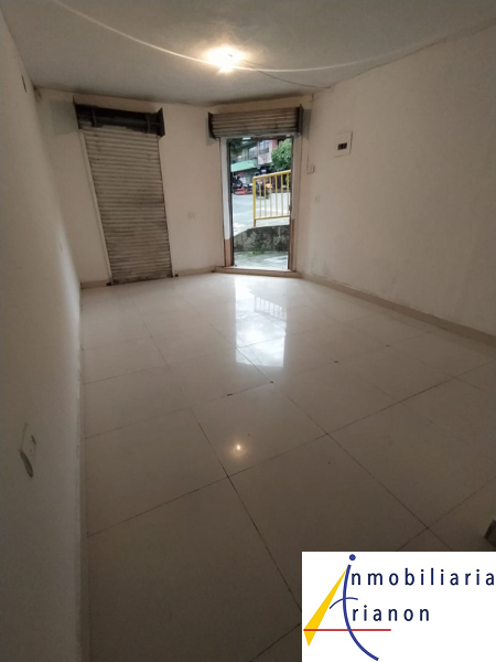 Local en Arriendo en Manrique Central Nro 1