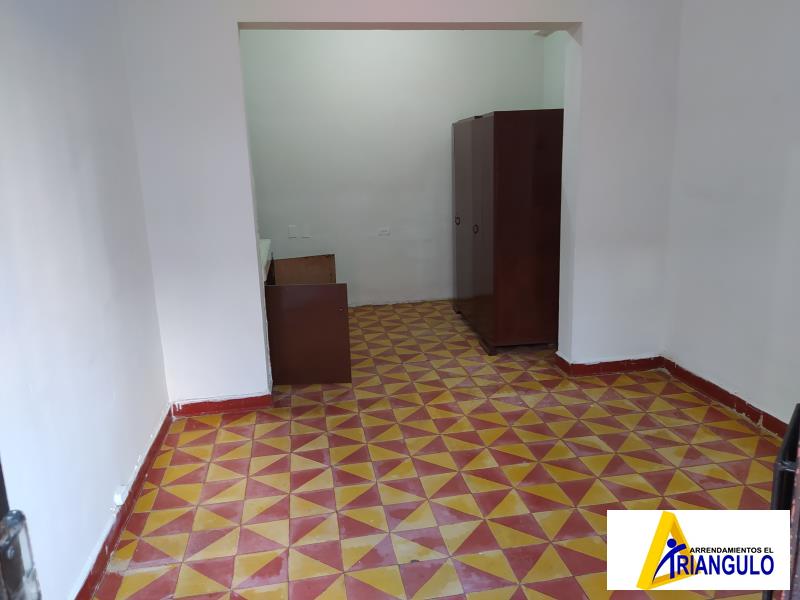 Local en Arriendo en Belen Miravalle